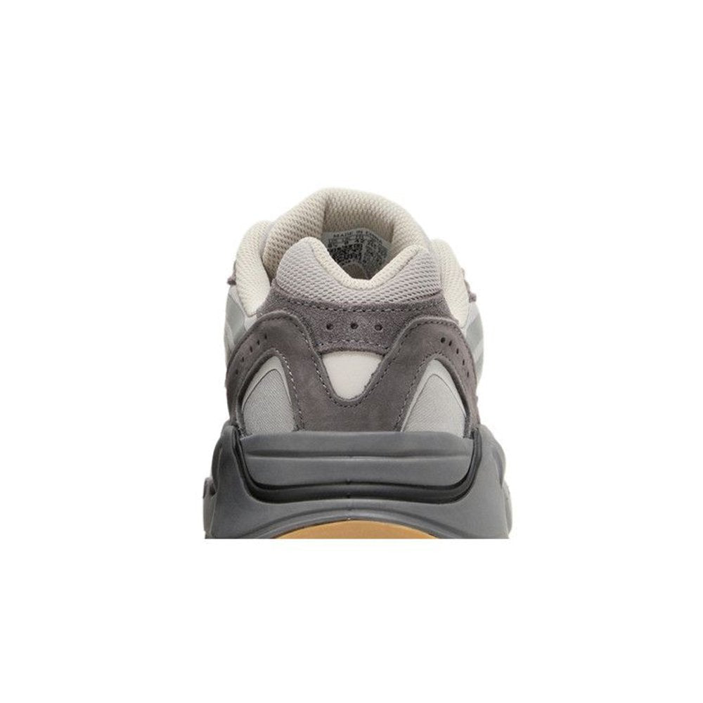 adidas Yeezy Boost 700 V2 Tephra – detail materiálu | Purekickz
