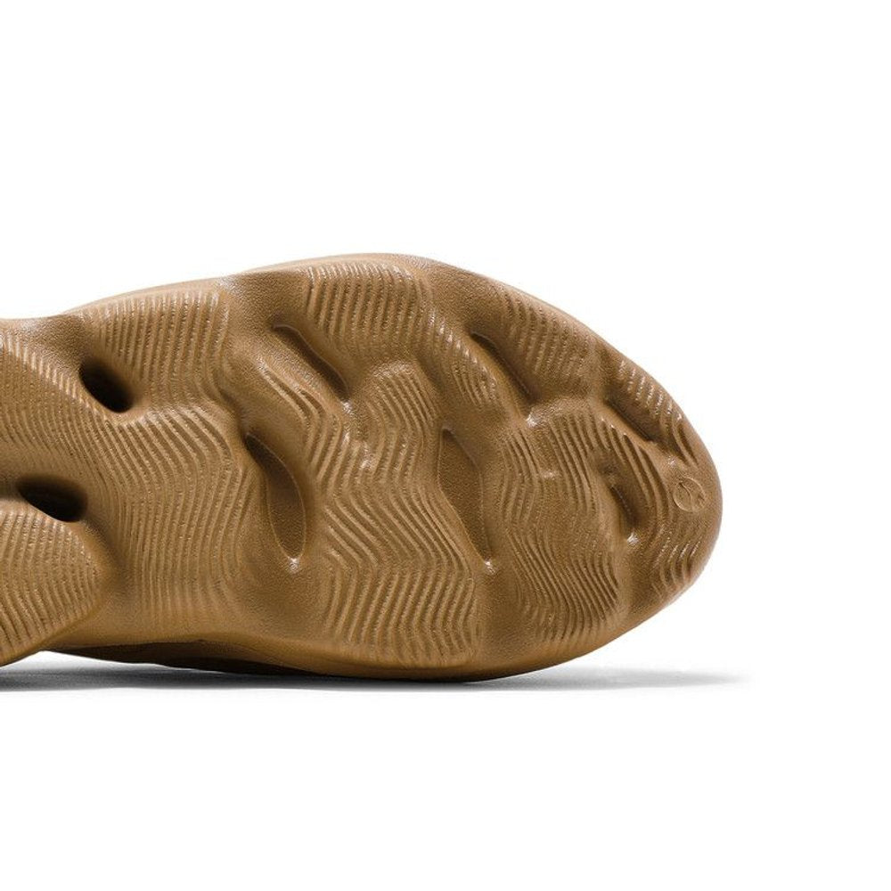 adidas Yeezy Foam RNNR Ochre – pohled shora | Purekickz