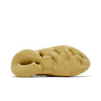 Adidas Yeezy Foam Runner Sulfur – zadní pohled | Purekickz