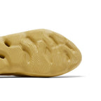 Adidas Yeezy Foam Runner Sulfur – pohled shora | Purekickz