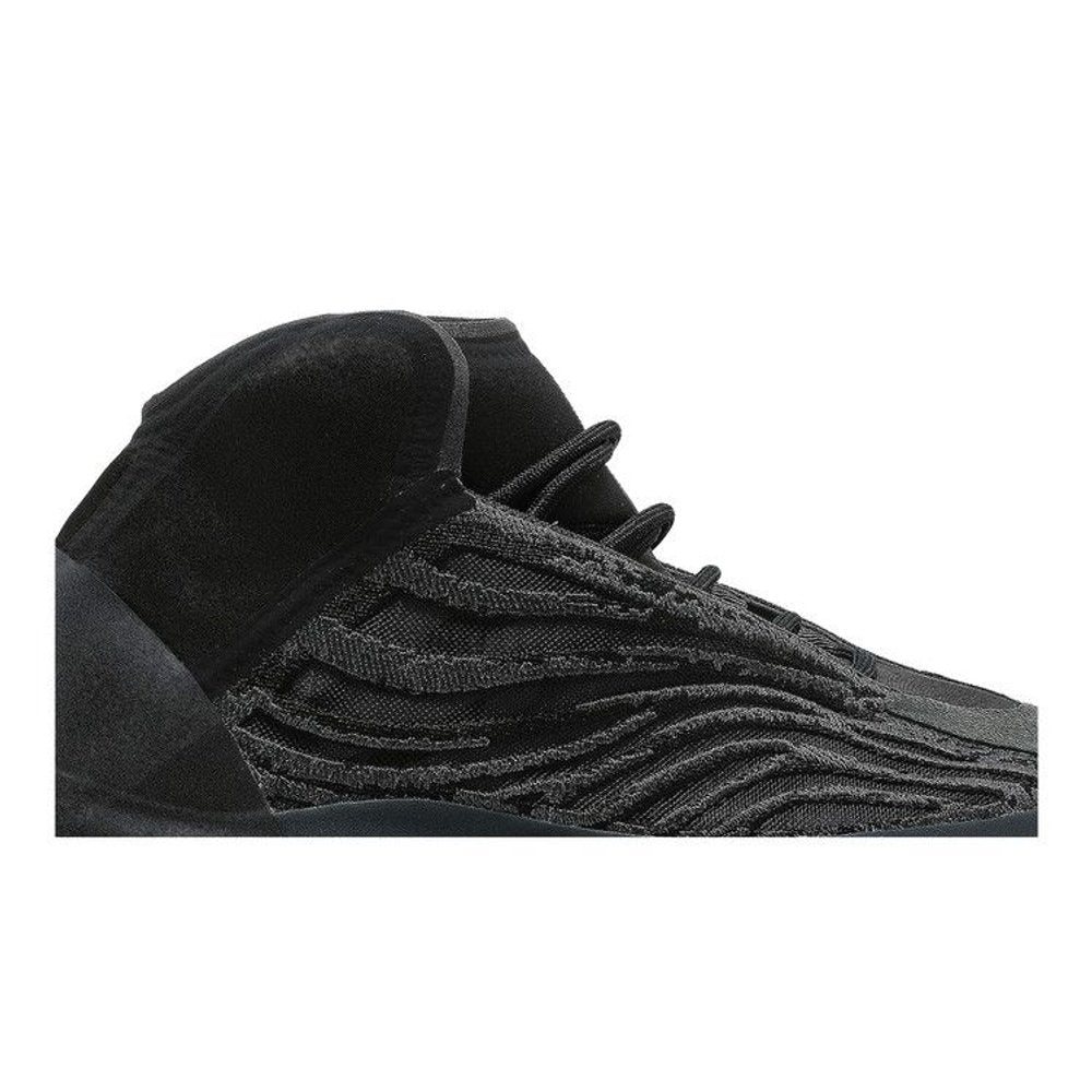 adidas Yeezy QNTM Onyx – detail | Purekickz