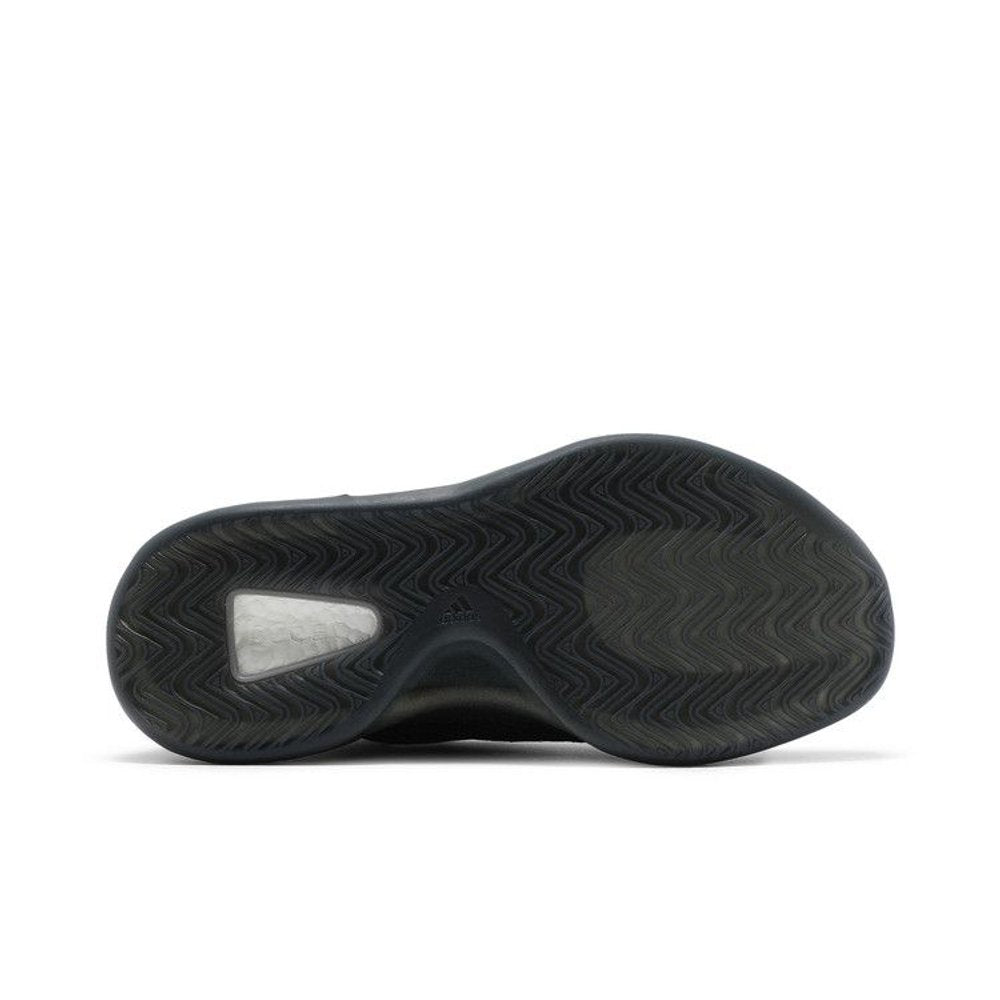 adidas Yeezy QNTM Onyx – zadní pohled | Purekickz