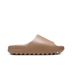 adidas Yeezy Slide Core – boční pohled | Purekickz