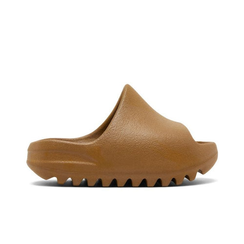 adidas Yeezy Slide Ochre (Kids) – boční pohled | Purekickz