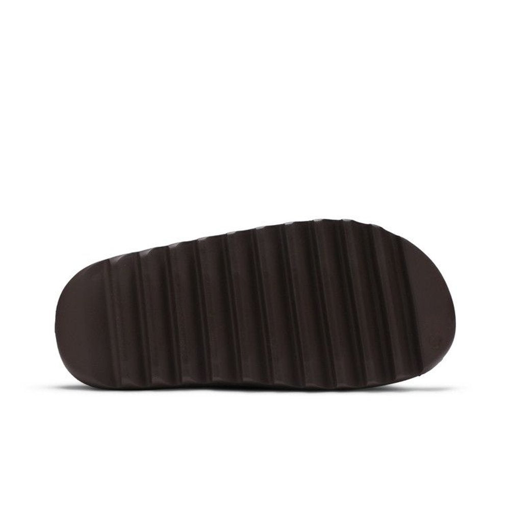 Adidas Yeezy Slide Soot – zadní pohled | Purekickz