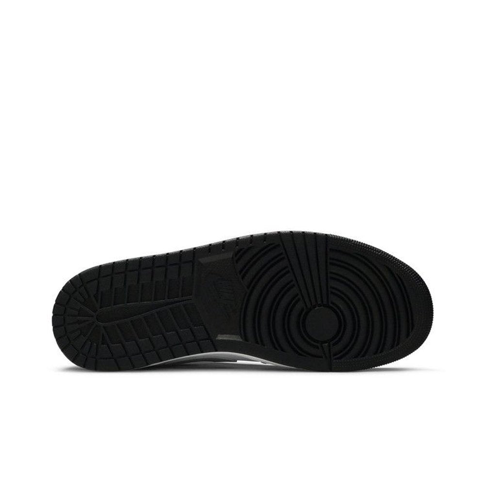 Air Jordan 1 Low Black Medium Grey – zadní pohled | Purekickz