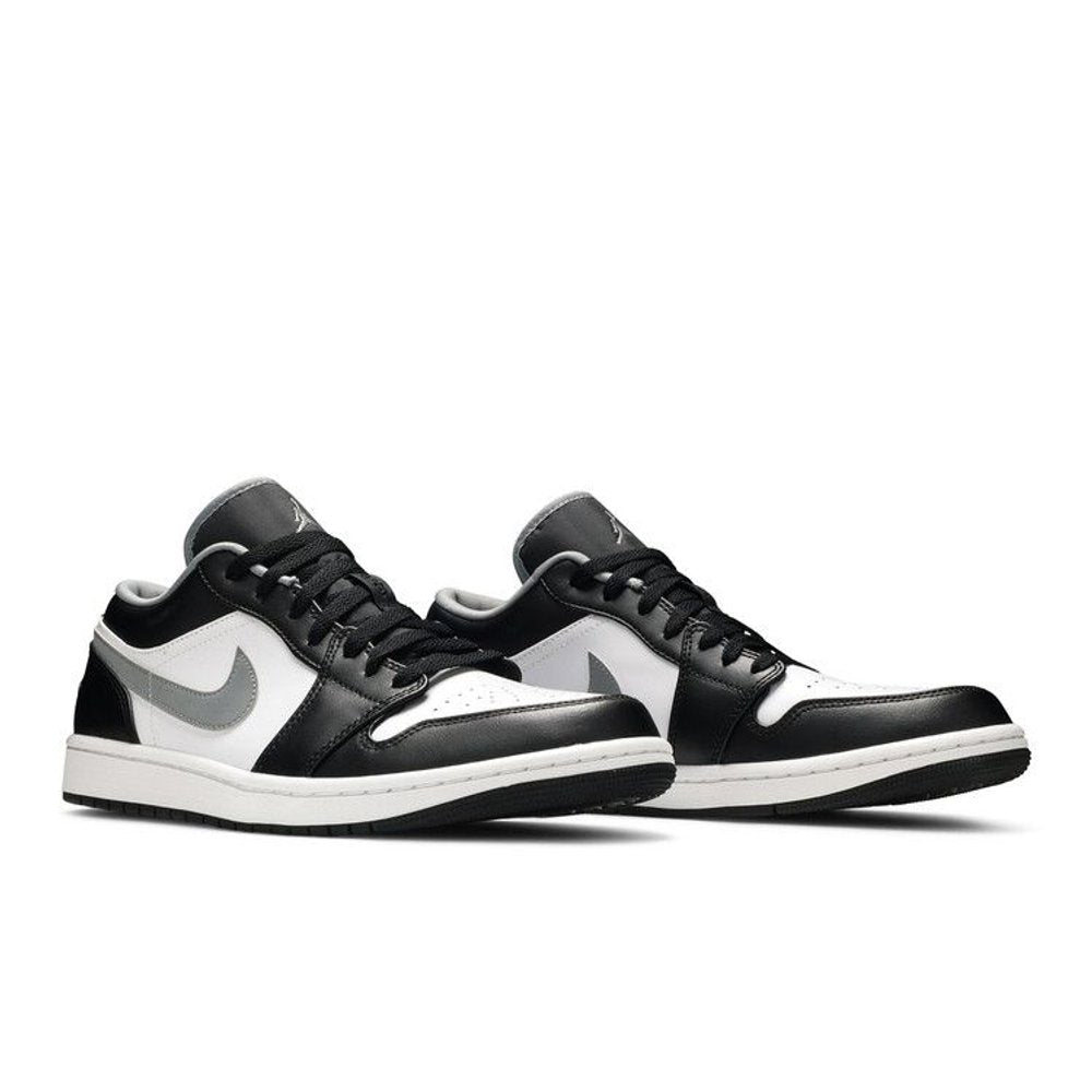 Air Jordan 1 Low Black Medium Grey – lifestyle foto | Purekickz