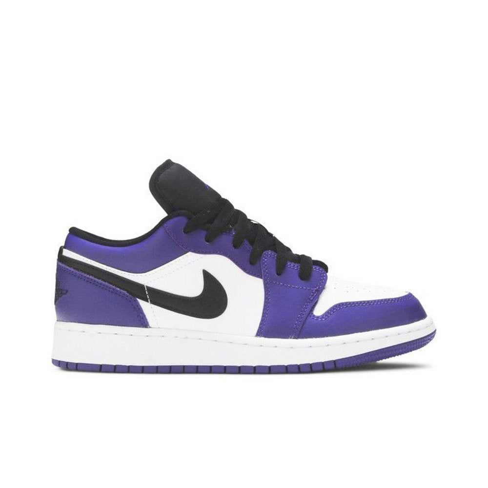 Air Jordan 1 Low Court Purple (GS) – boční pohled | Purekickz
