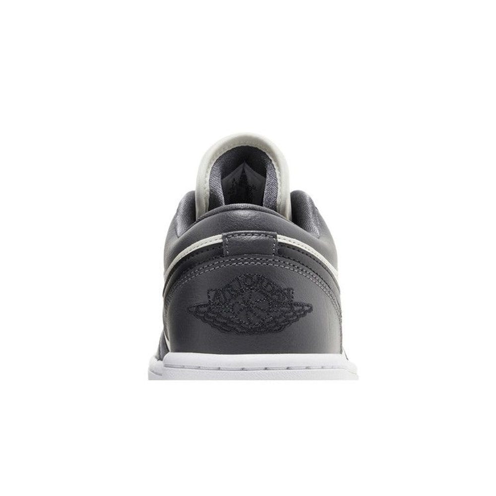 Air Jordan 1 Low Iron Grey – detail materiálu | Purekickz