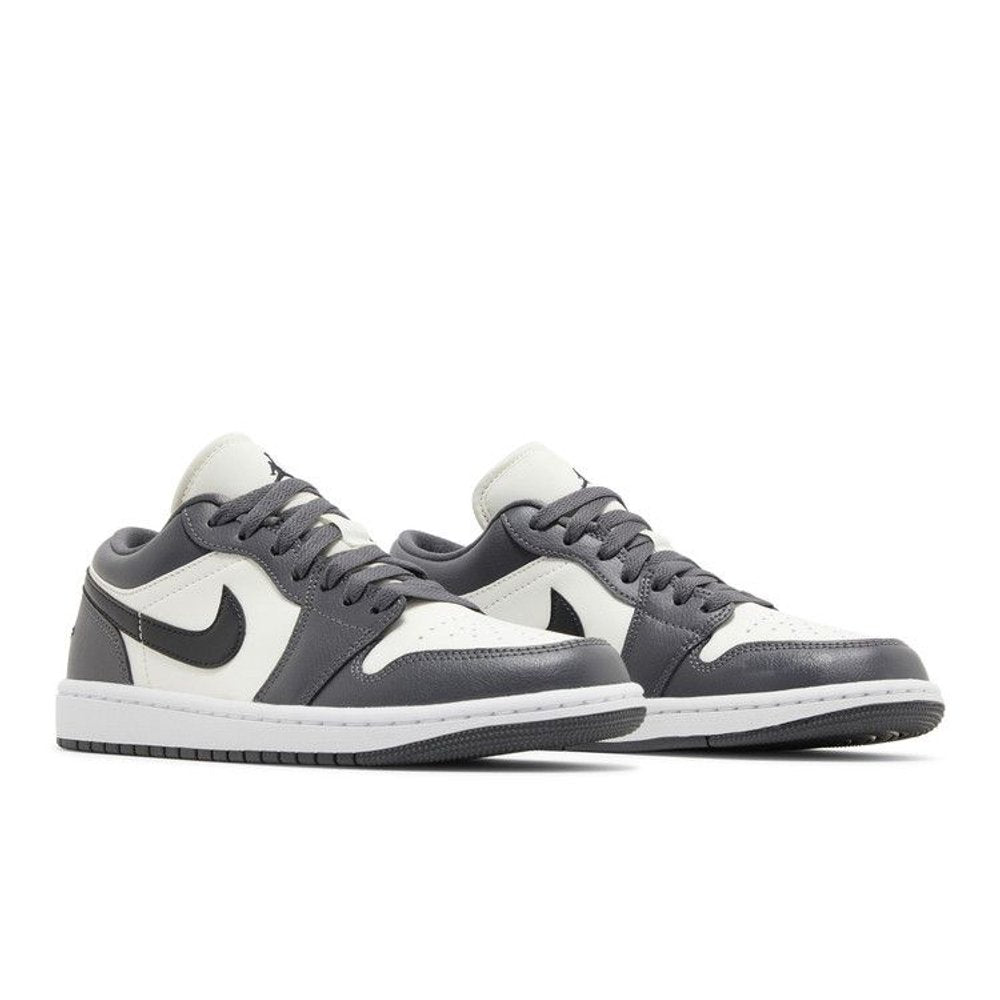 Air Jordan 1 Low Iron Grey – lifestyle foto | Purekickz
