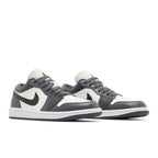 Air Jordan 1 Low Iron Grey – lifestyle foto | Purekickz