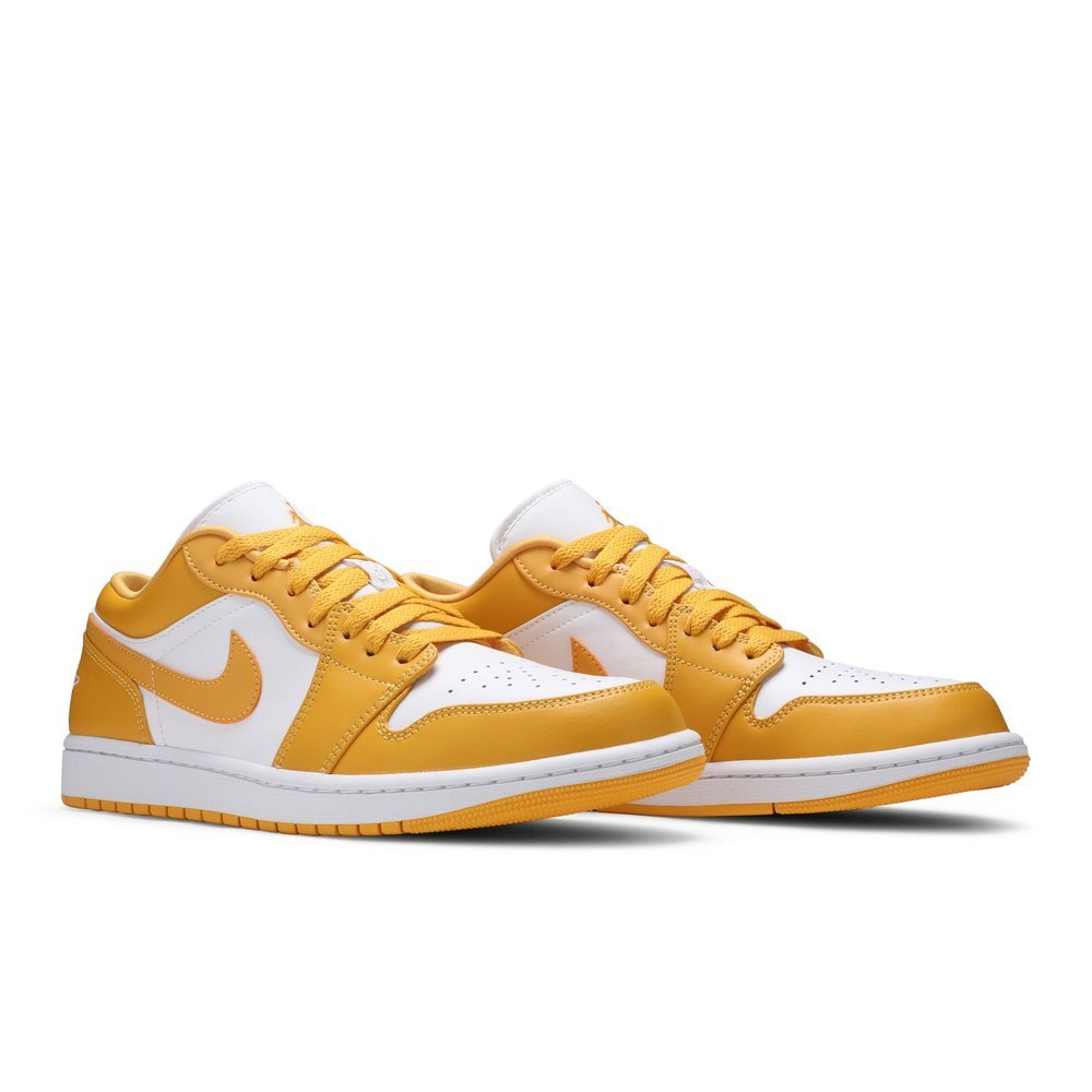 Air Jordan 1 Low Pollen – lifestyle foto | Purekickz