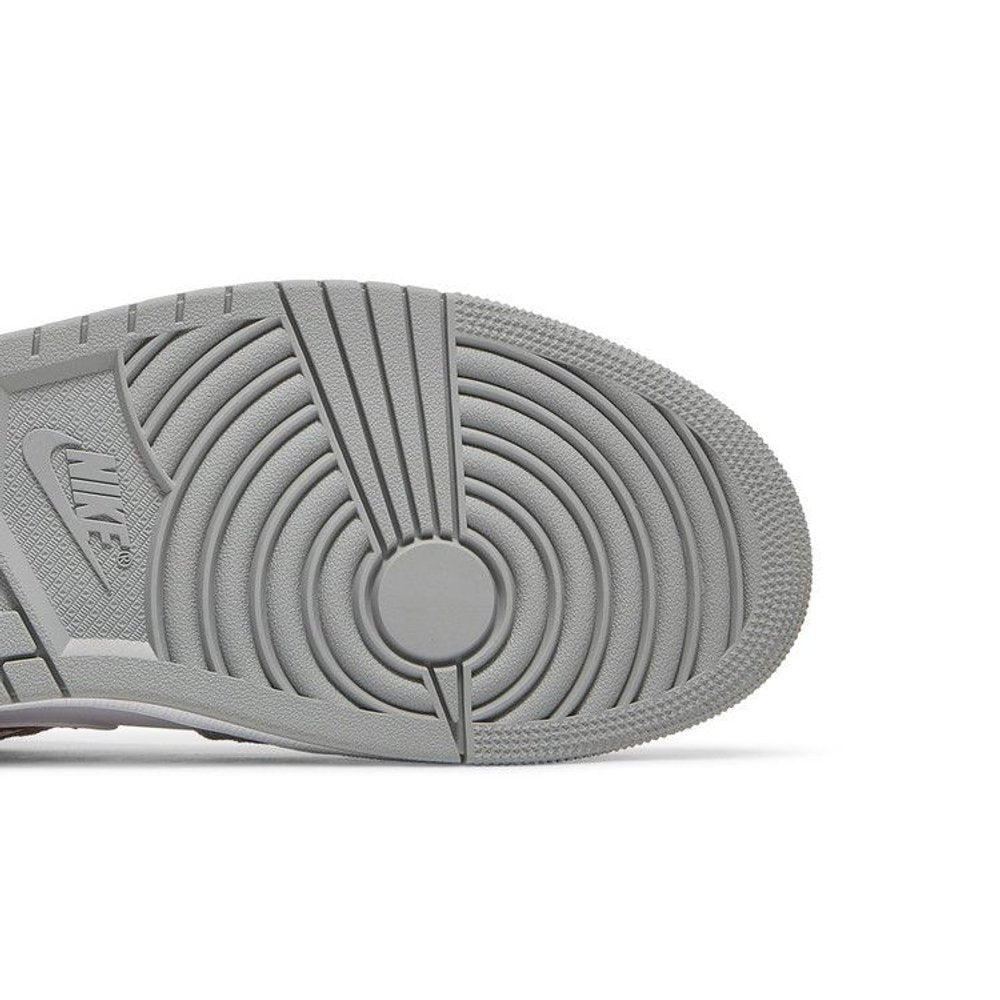 Air Jordan 1 Low SE Light Smoke Grey Gym Red – pohled shora | Purekickz