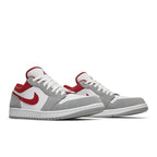 Air Jordan 1 Low SE Light Smoke Grey Gym Red – lifestyle foto | Purekickz