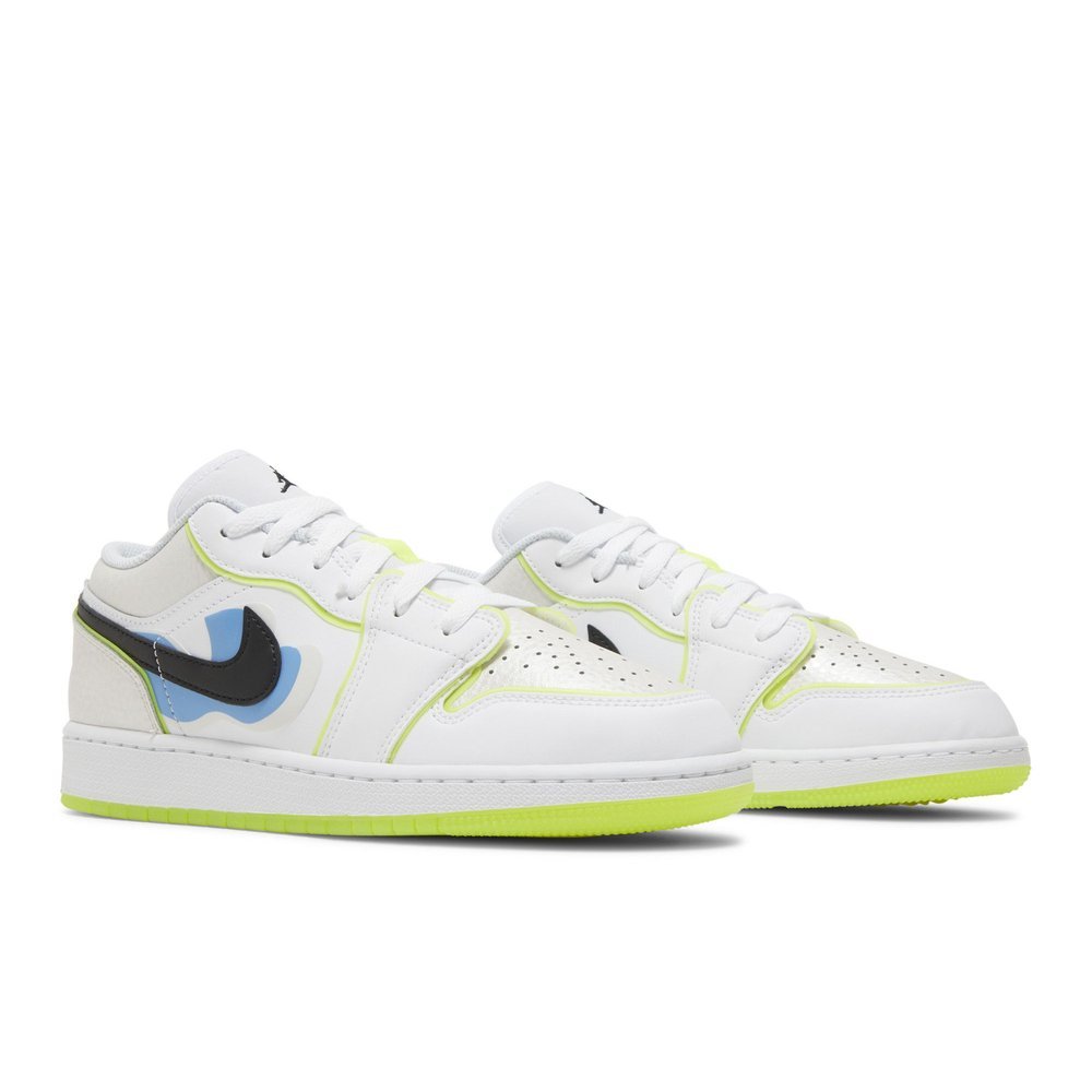 Air Jordan 1 Low SE Warped Swoosh (GS) – lifestyle foto | Purekickz