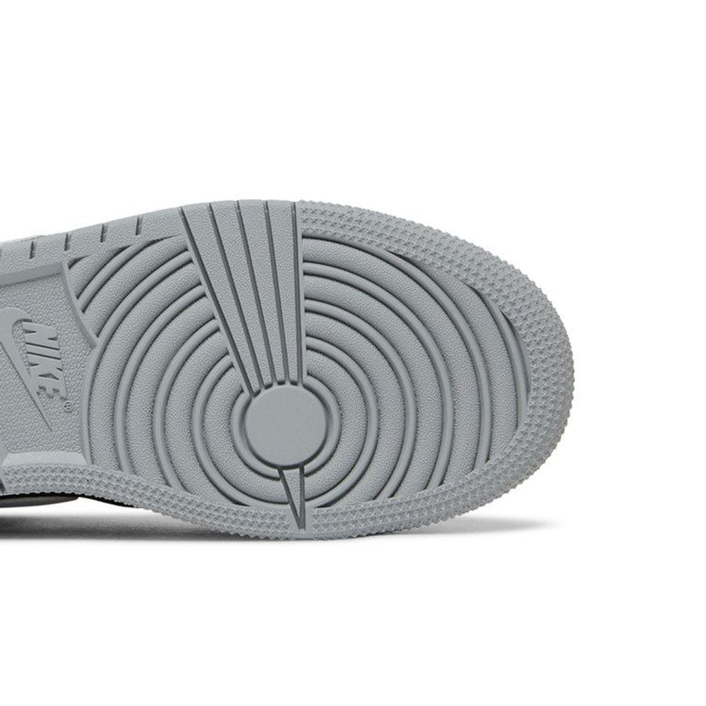 Air Jordan 1 Mid Elephant Print (GS) – pohled shora | Purekickz