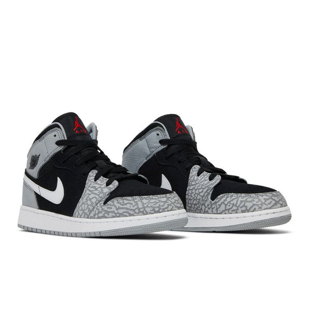 Air Jordan 1 Mid Elephant Print (GS) – lifestyle foto | Purekickz