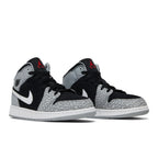 Air Jordan 1 Mid Elephant Print (GS) – lifestyle foto | Purekickz
