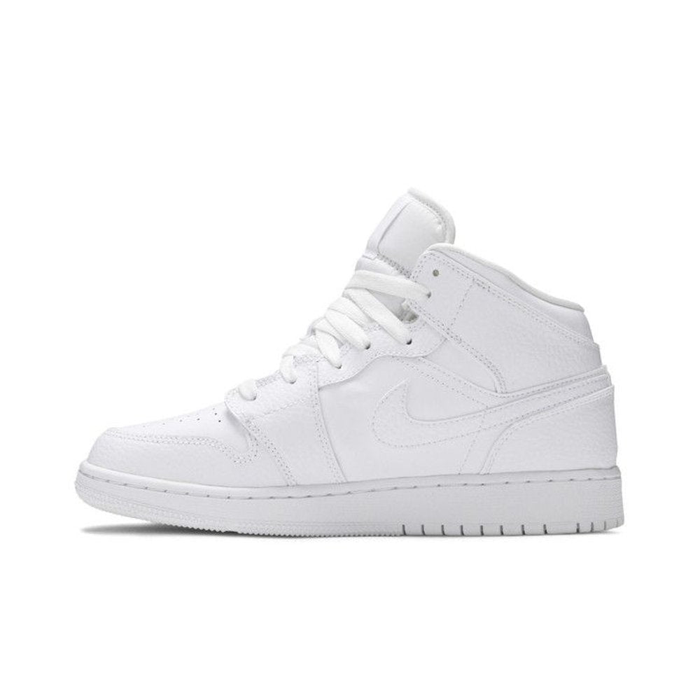 Air Jordan 1 Mid GS 'Triple White Tumbled Leather' 2020 – hlavní pohled | Purekickz