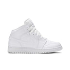 Air Jordan 1 Mid GS 'Triple White Tumbled Leather' 2020 – boční pohled | Purekickz