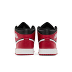 Air Jordan 1 Mid 'Gym Red Black White' – podrážka | Purekickz