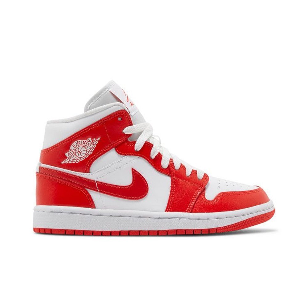 Air Jordan 1 Mid Habanero Red – boční pohled | Purekickz