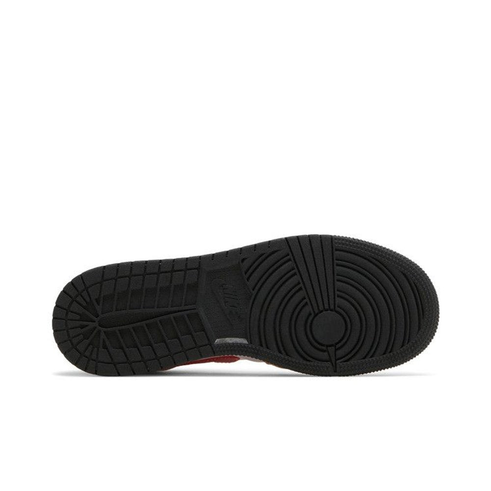 Air Jordan 1 Mid Light Cardinal Curry (GS) – zadní pohled | Purekickz