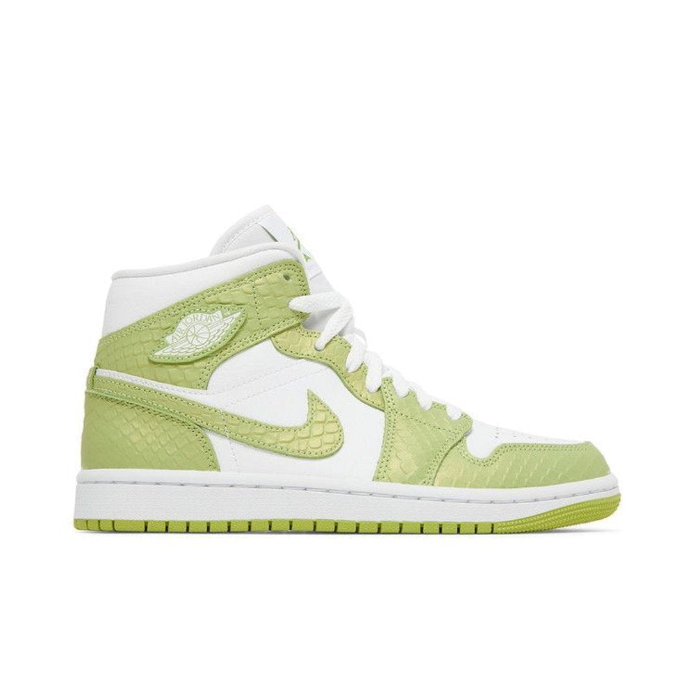 Air Jordan 1 Mid SE Green Python – boční pohled | Purekickz