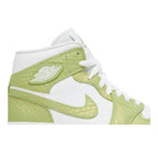 Air Jordan 1 Mid SE Green Python – detail | Purekickz