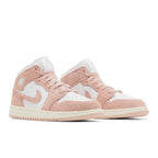 Air Jordan 1 Mid SE GS 'Legend Pink' – lifestyle foto | Purekickz