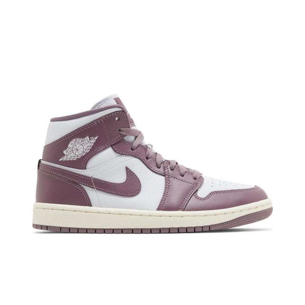 Air Jordan 1 Mid 'Sky J Mauve' (W) – boční pohled | Purekickz