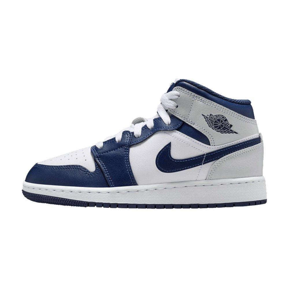 Air Jordan 1 Mid Smoke Grey Obsidian (GS) – hlavní pohled | Purekickz
