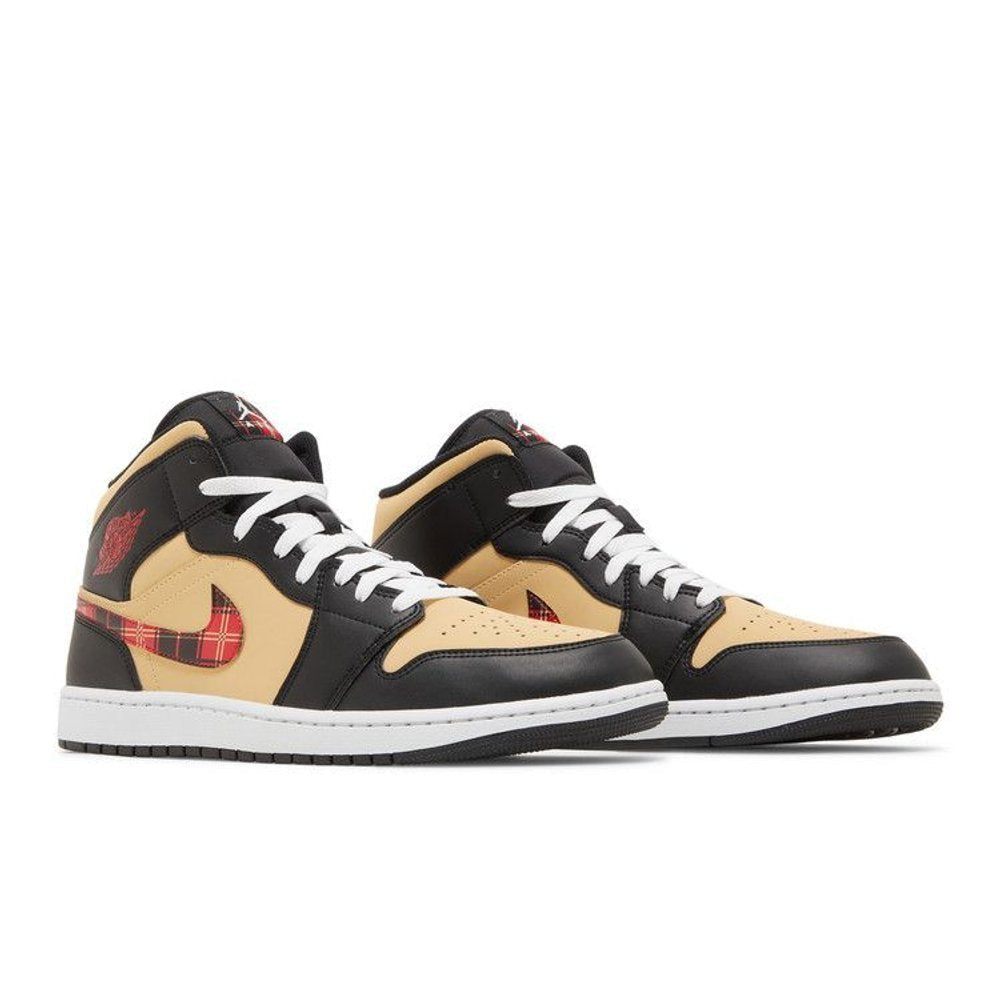 Air Jordan 1 Mid Tartan Swoosh – lifestyle foto | Purekickz