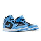 Air Jordan 1 Mid University Blue – lifestyle foto | Purekickz