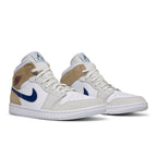 Air Jordan 1 Mid White Khaki Blue Void – lifestyle foto | Purekickz
