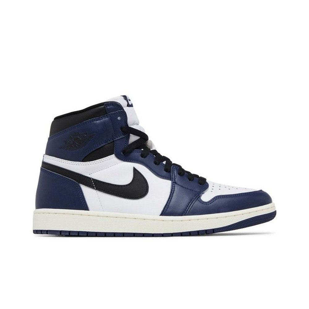 Air Jordan 1 Retro High OG Midnight Navy – boční pohled | Purekickz