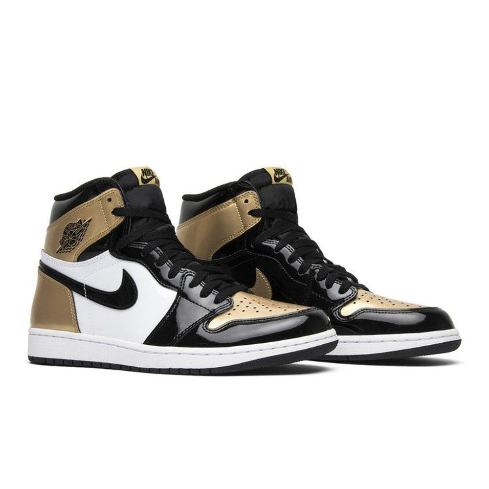 Air Jordan 1 Retro High OG NRG Gold Toe – lifestyle foto | Purekickz