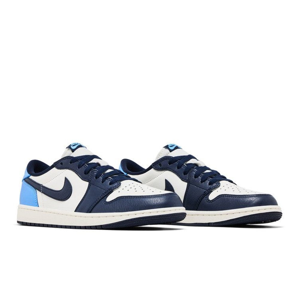 Air Jordan 1 Retro Low OG 'Obsidian UNC' – lifestyle foto | Purekickz