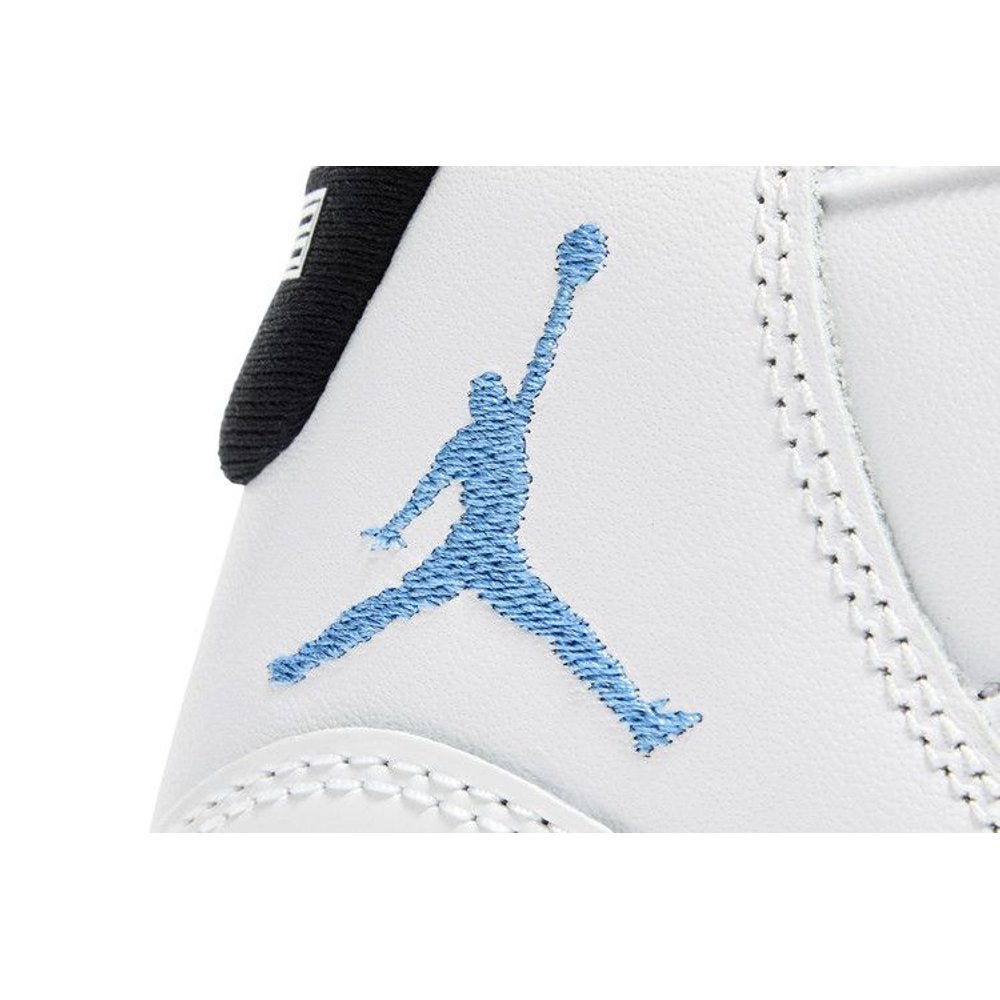 Air Jordan 11 Retro 'Legend Blue / Columbia' 2024 – pohled 10 | Purekickz