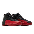 Air Jordan 12 Retro 'Flu Game' 2025 – lifestyle foto | Purekickz