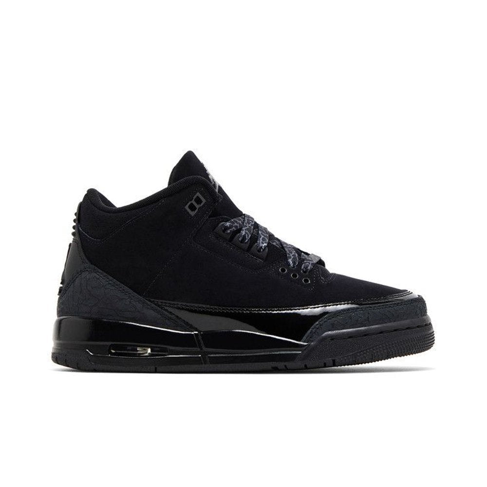 Air Jordan 3 Retro Black Cat 2025 (GS) – boční pohled | Purekickz