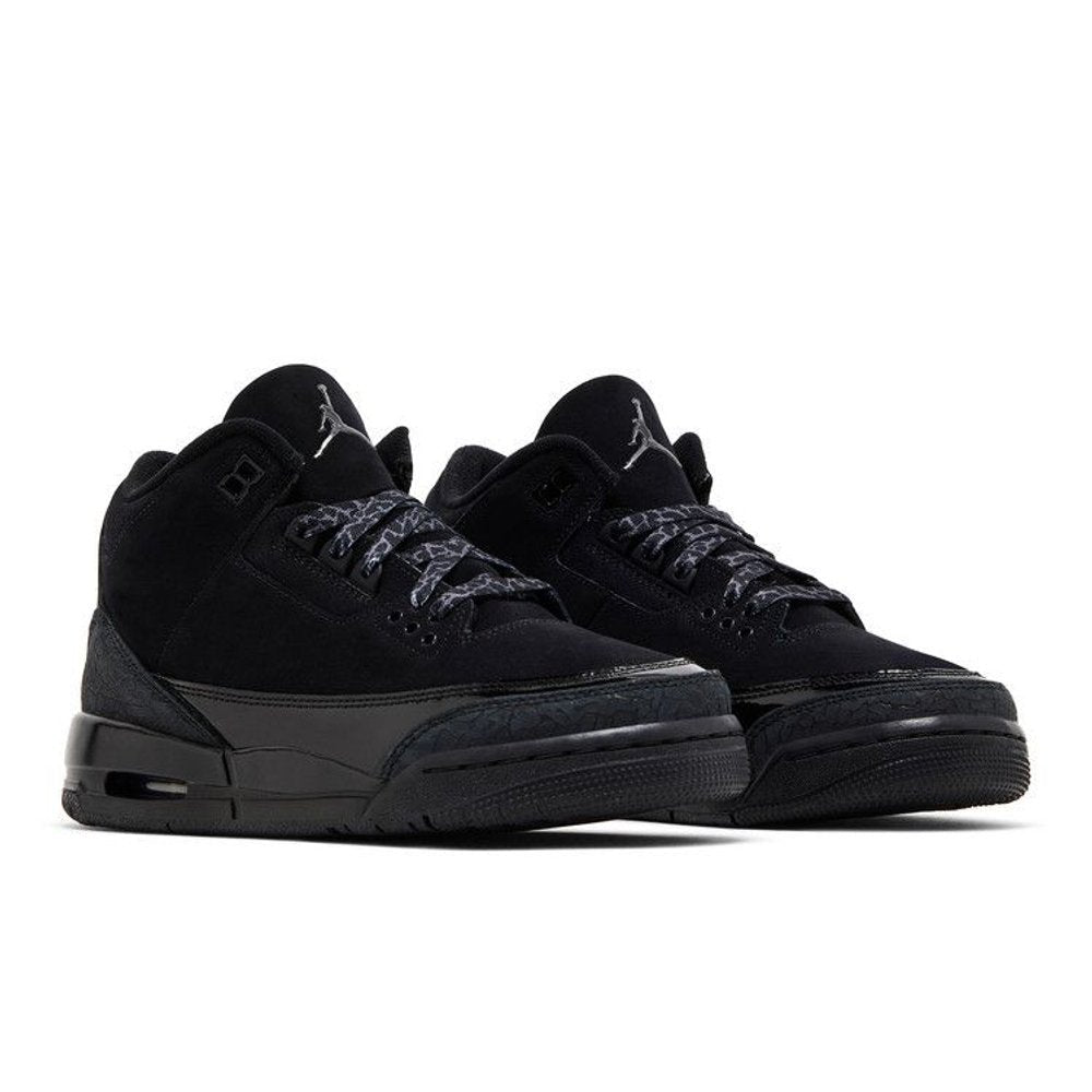 Air Jordan 3 Retro Black Cat 2025 (GS) – lifestyle foto | Purekickz
