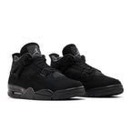 Air Jordan 4 Retro Black Cat 2025 – lifestyle foto | Purekickz