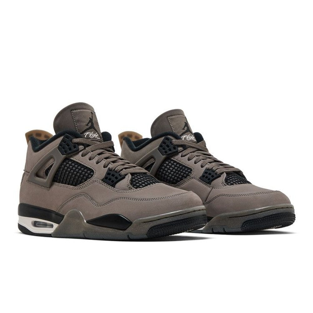 Air Jordan 4 Retro Cave Stone – lifestyle foto | Purekickz