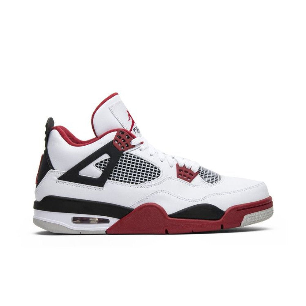 Air Jordan 4 Retro 'Fire Red' 2012 – boční pohled | Purekickz