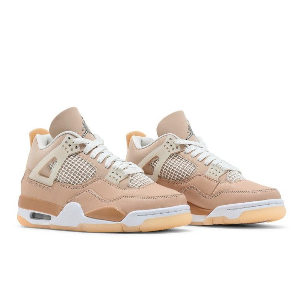 Air Jordan 4 Retro Shimmer (W) – lifestyle foto | Purekickz
