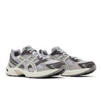 ASICS Gel-1130 Cement Grey Clay Grey – lifestyle foto | Purekickz
