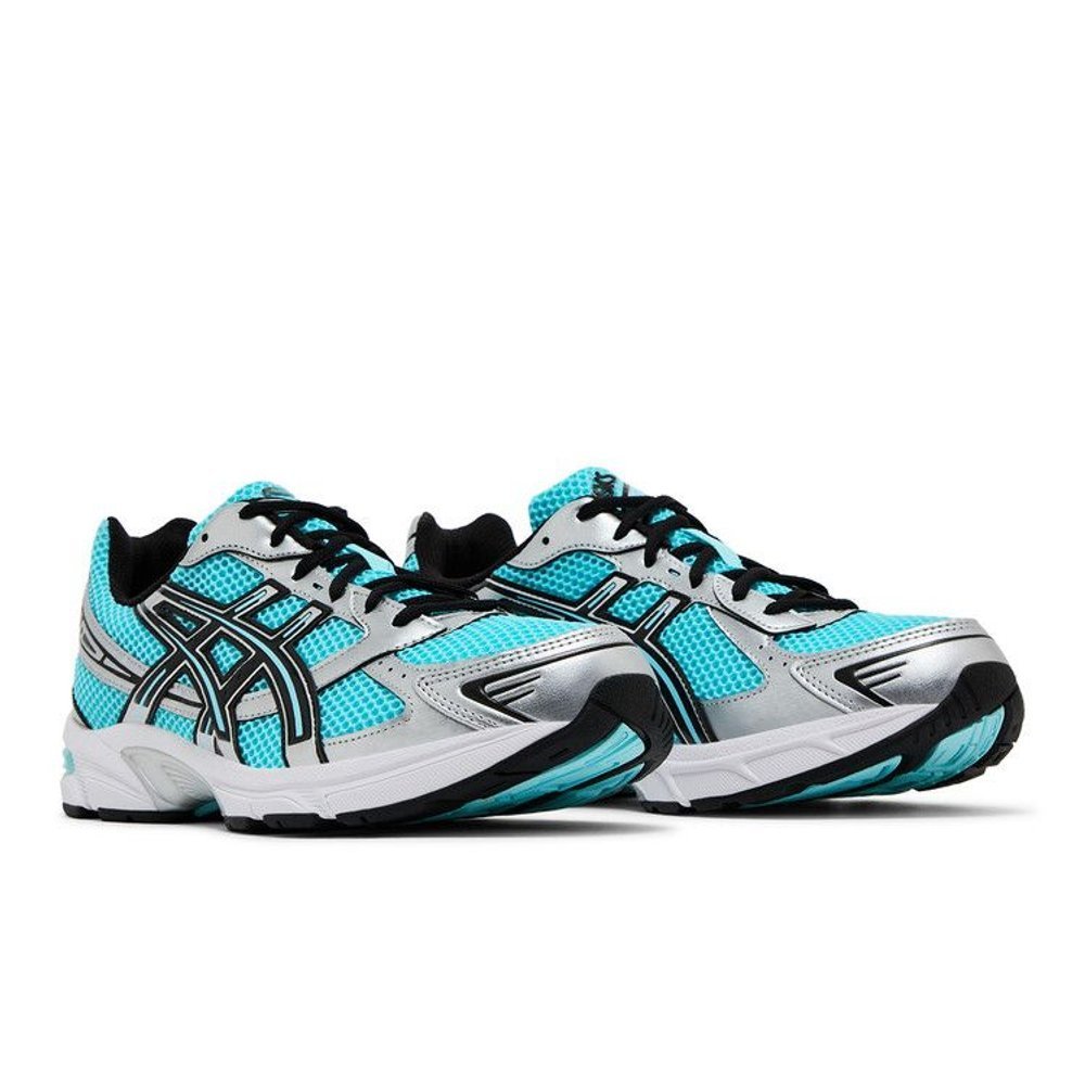 ASICS Gel-1130 Larimar Blue Silver – lifestyle foto | Purekickz
