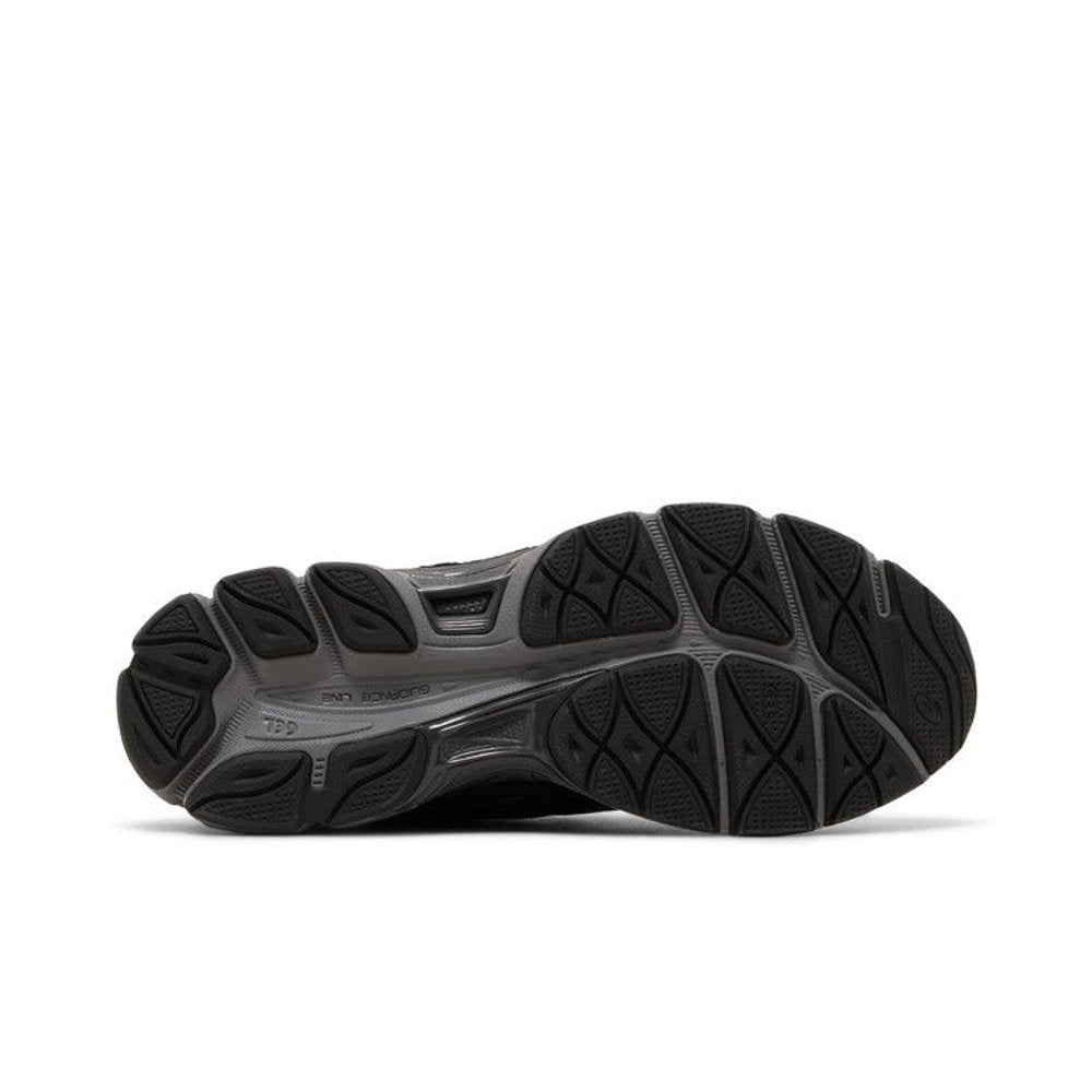 ASICS Gel-NYC Graphite Grey Black – zadní pohled | Purekickz