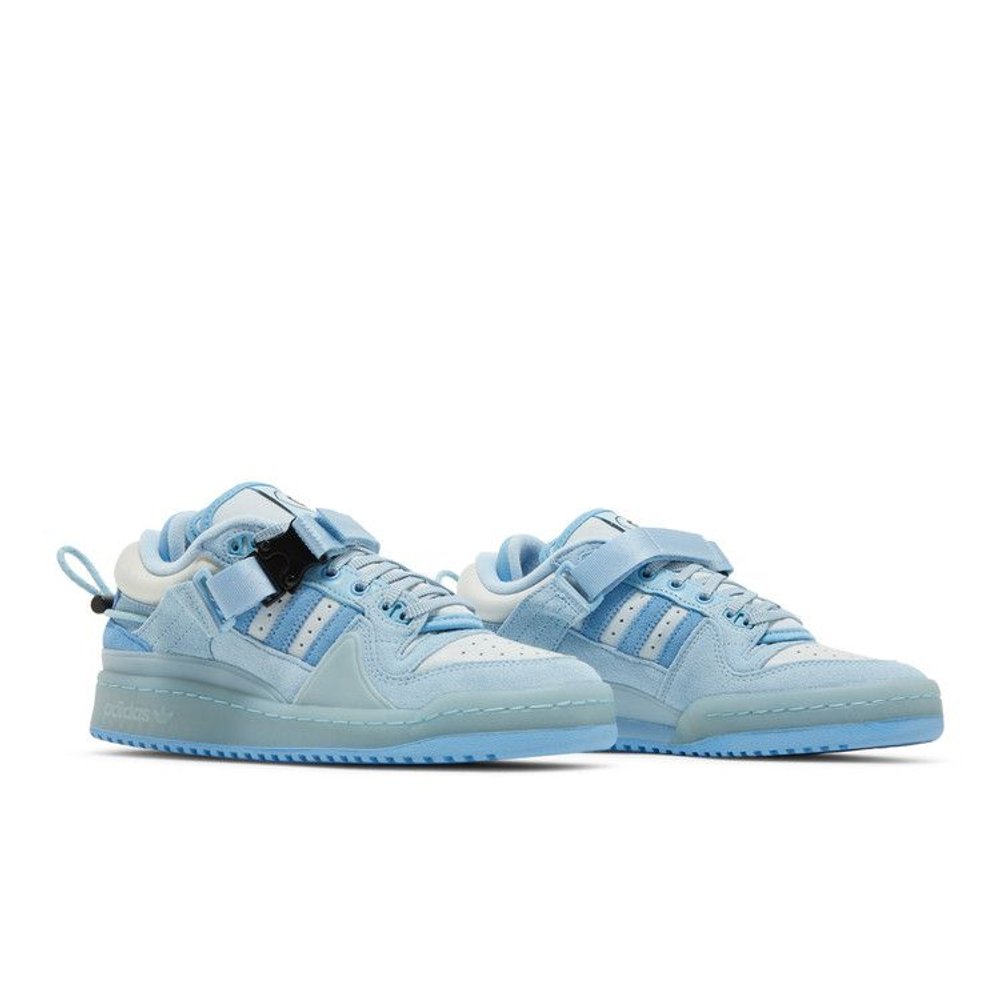 Bad Bunny x adidas Forum Buckle Low Big Kid 'Blue Tint' – lifestyle foto | Purekickz